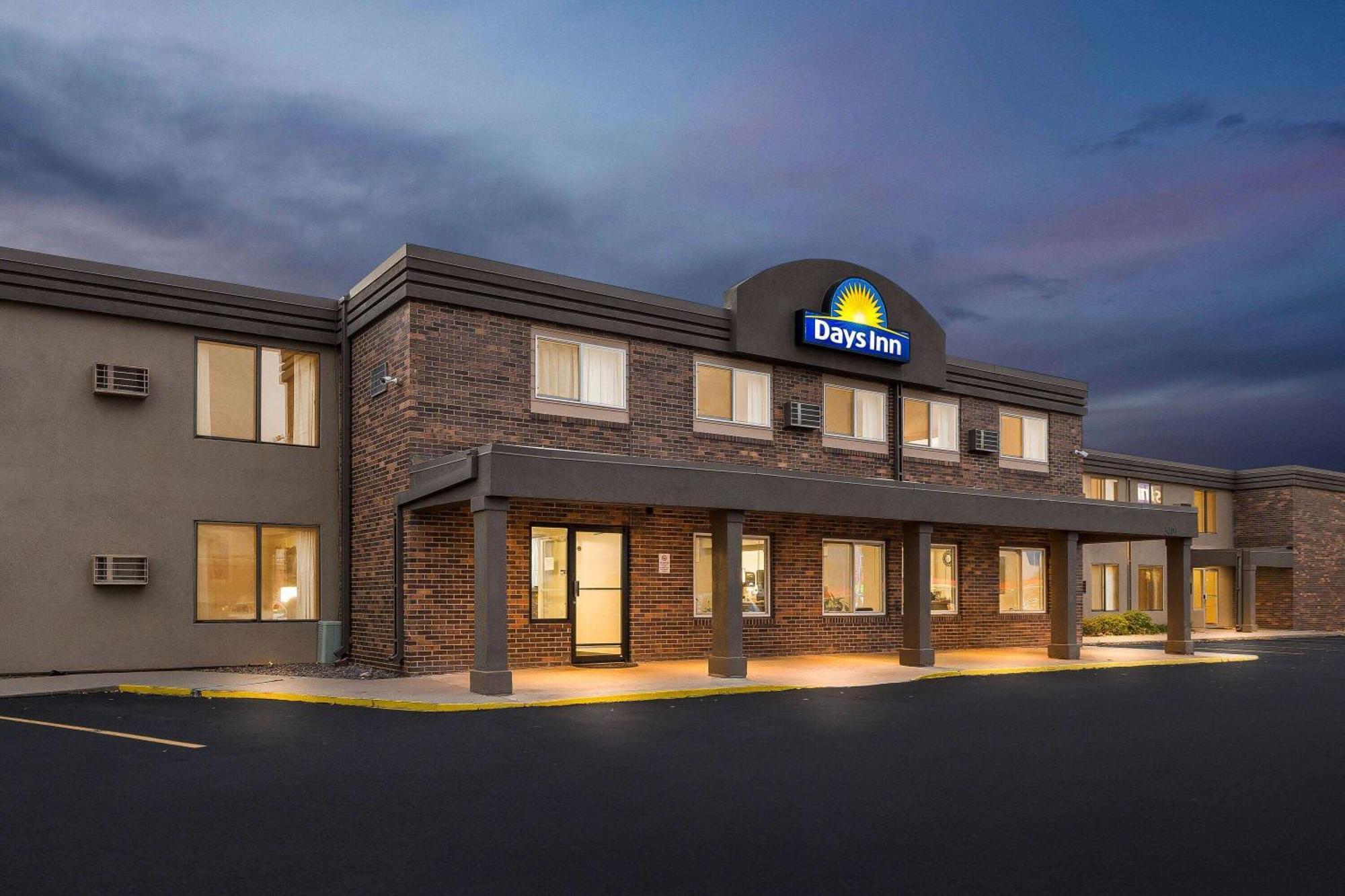 Days Inn By Wyndham Су-Фолс Экстерьер фото
