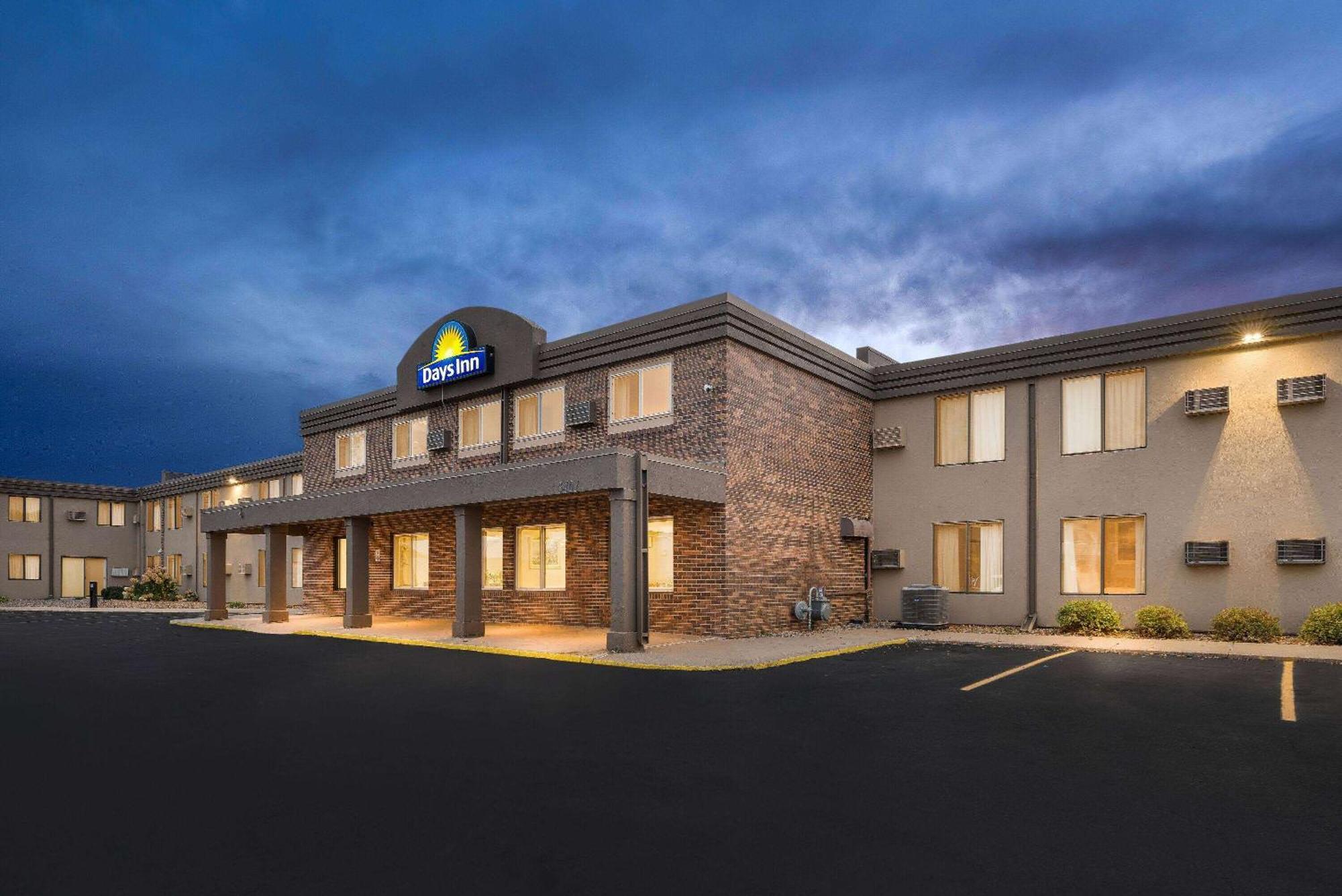Days Inn By Wyndham Су-Фолс Экстерьер фото