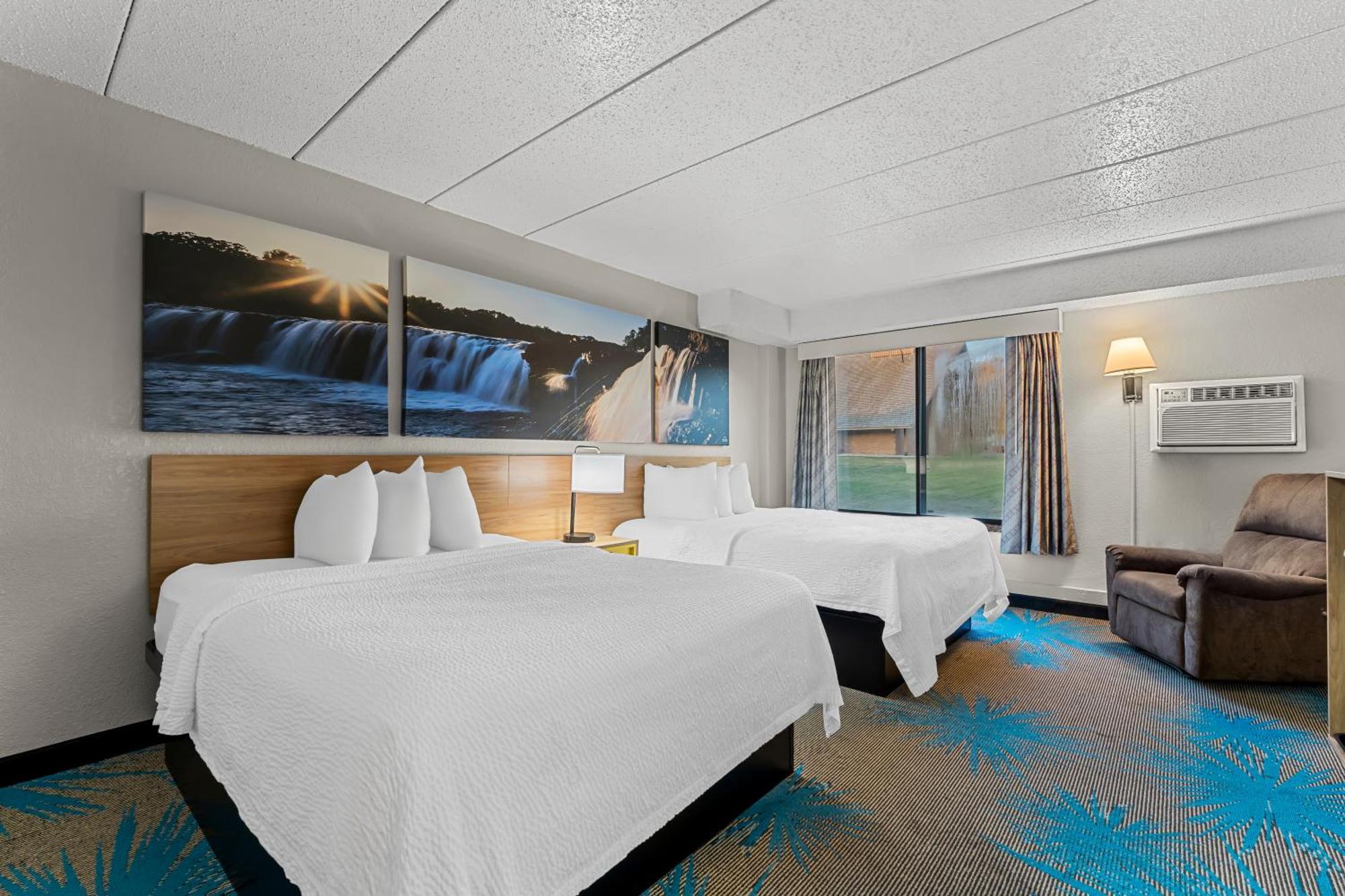 Days Inn By Wyndham Су-Фолс Экстерьер фото